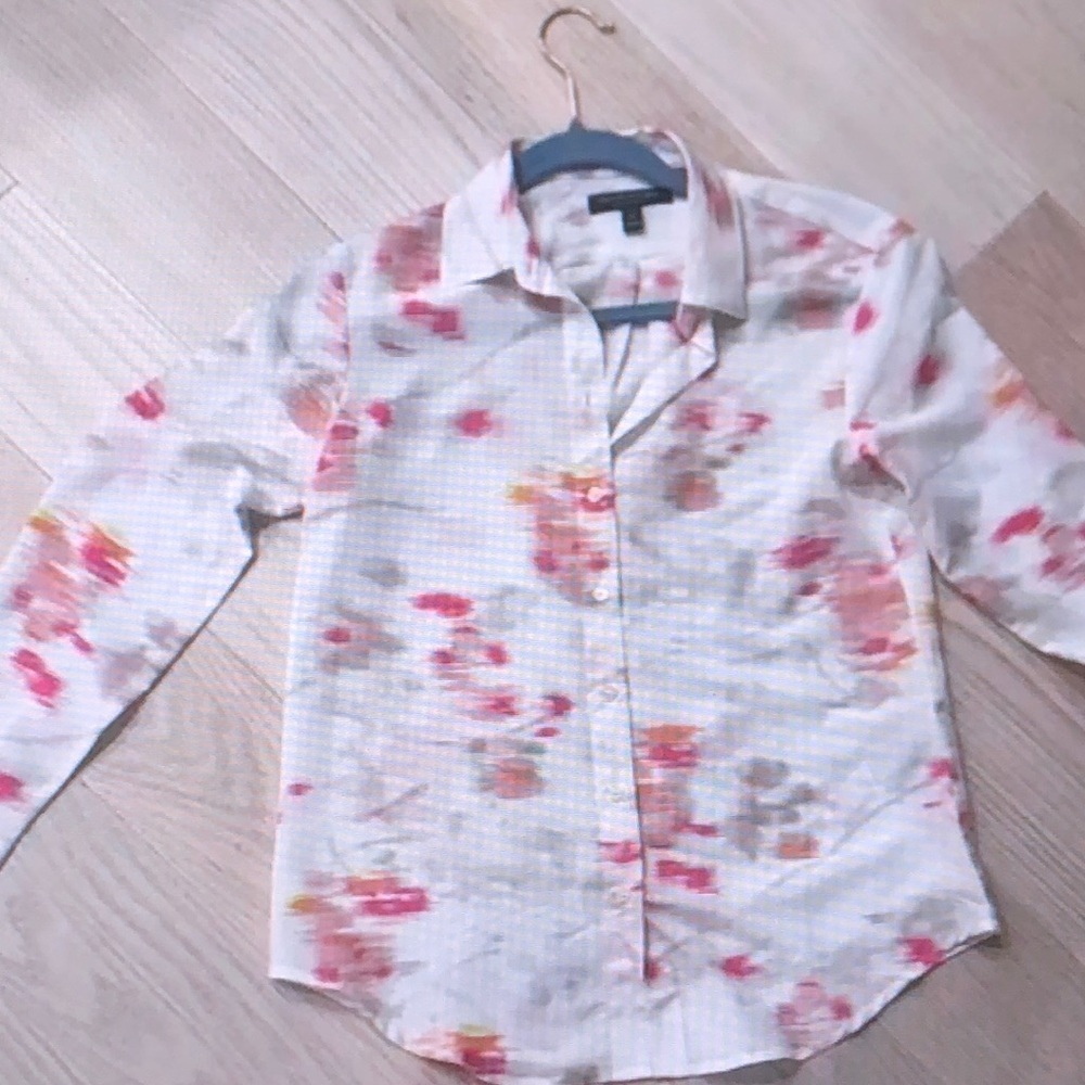 Banana Republic Abstract Print Pink and White Button Down Shirt XS petite